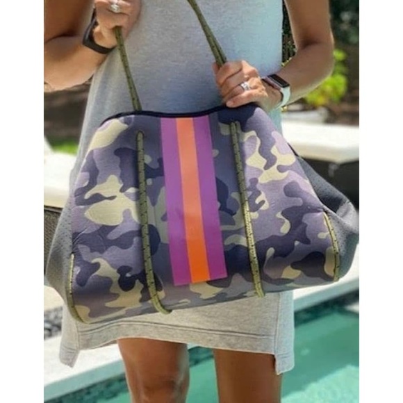 Camo tote bunge bag good condition minor wear